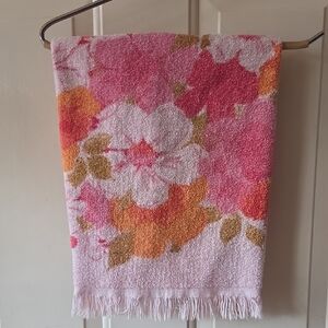 Floral Patterned Towel with Fringe